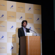 岡島信幸常務取締役によれば『ペ・ヨンジュンと学ぶ韓国語DS』は「エンターテイメント要素を導入した」ソフトとのこと