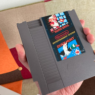 国内ではほとんど情報が無い海外版ファミコン「NES」の不思議な世界─ソフトの入れ方すら異なる“別物”っぷり!生粋のマニアがその魅力を語る