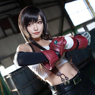 SQUARE ENIX - FF7 リメイク ティファ コスプレ FF7 リメイク」ティファに扮するコスプレイヤー「1週間かけて