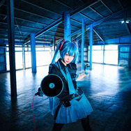 初音ミク「恋は戦争」／画像提供：まきこ