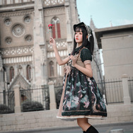 日夜ゲームで戦う可憐な中国ロリータモデル・園kamiを直撃！『王者栄耀』でどこまで強くなれる？【写真21枚】