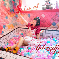 日夜ゲームで戦う可憐な中国ロリータモデル・園kamiを直撃！『王者栄耀』でどこまで強くなれる？【写真21枚】