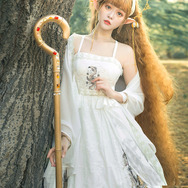 日夜ゲームで戦う可憐な中国ロリータモデル・園kamiを直撃！『王者栄耀』でどこまで強くなれる？【写真21枚】