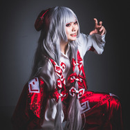 白黒@_album__ 藤原妹紅／画像提供：白黒