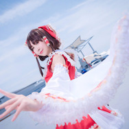 みけ氏@tematemaririri 博麗霊夢／撮影：寒黙@nigellizhe