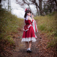 吉乃かこ@KKyoshino_yuur 博麗霊夢／撮影：Jon@Jon1569