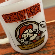 今や世界に数個と言われる『マリオ&ドンキーコング』の激レアマグカップが可愛いオシャレすぎる！約40年前の名品で味わうひととき