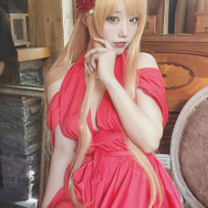 アスナ（ドレス）／画像提供：切切キリコ