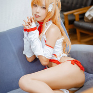 アスナ（水着）／画像提供：切切キリコ