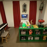 「お店みたい！」と評判な自慢のゲーム部屋を見てくれ─余分なものは極力排除、“好き”を限界まで絞るのがコツ