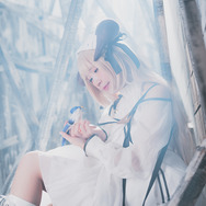 ゆうり@yuuuribbon ナイチンゲール『アークナイツ』／撮影：Tooru（@photooru）