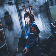 ゆうり@yuuuribbon アーミヤ『アークナイツ』／撮影：Tooru（@photooru）