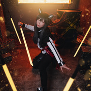 ゆうり@yuuuribbon テキサス『アークナイツ』／撮影：Tooru（@photooru）