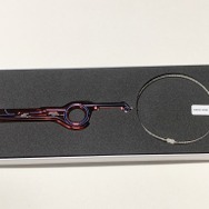 『ゼノブレイド DE』より「神剣モナド」のダイキャスト製メタルチャームが発売中！高級感あふれる化粧箱も付属