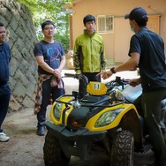 最高にタフなレースゲー『オーバーパス』はどれだけリアル？声優・白石稔と四輪バギーでオフロードを攻めてきた