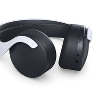 気になるコントローラーの裏側もお披露目！ PS5周辺機器の詳細情報が更新