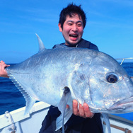 人間サイズの巨大アジ！！『あつまれ どうぶつの森』で釣れるロウニンアジってどんな魚？【平坂寛の『あつ森』博物誌】