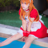 『新世紀エヴァンゲリオン』惣流・アスカ・ラングレー（メイドver.）／モデル：KAPI、撮影：乃木章