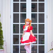 『新世紀エヴァンゲリオン』惣流・アスカ・ラングレー（メイドver.）／モデル：KAPI、撮影：乃木章