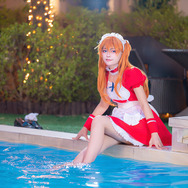 『新世紀エヴァンゲリオン』惣流・アスカ・ラングレー（メイドver.）／モデル：KAPI、撮影：乃木章