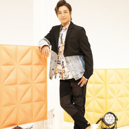 【インタビュー】つるの剛士が語る女性向けコンテンツ の魅力とはーー【2.85次元】教育番組パロディショー「うたってにこりん☆」インタビュー