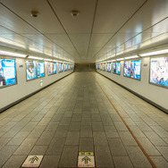 『ブルーアーカイブ 』が新宿駅の通路をジャック!可愛い生徒たちと通学している気分が味わえちゃうな