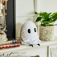 『ニーア リィンカーネーション』“ママ100回タップ”でも話題になった「ママ」がぬいぐるみ化！ちょこっと座るフォルムがかわいい