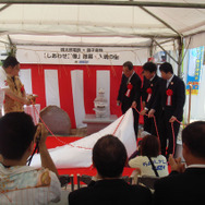 銚子電鉄に、ハドソンが幸せを呼ぶしあわせ三像を寄贈