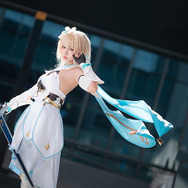 蛍／モデル：粛雨