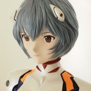 『エヴァンゲリオン』関節可動型の「綾波レイ」等身大フィギュア発表！198万円で受注受付中