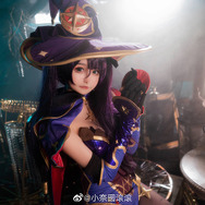 モナ／モデル：小奈