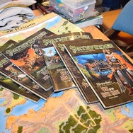 180時間超遊べるシナリオと戦略性の高いバトルシステムが魅力！『パスファインダー：キングメーカー』試遊会レポート