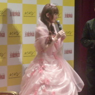 『王様物語』発売記念！2484人の中から選ばれたアルバイト王様の即位式が開催