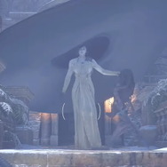 『バイオハザード　ヴィレッジ』巨大貴婦人「ドミトレスク」がさらに大きく…！遭遇するたびに“帽子だけ巨大化”するModが公開