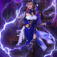 リサ／モデル：かちゃす