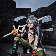 レザー／撮影：ゆーと（@xxx_yyy_z）