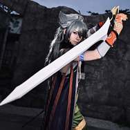 レザー／撮影：ゆーと（@xxx_yyy_z）