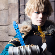 ガウェイン／モデル：よっしゐ（@41bibliothekcos）、撮影：骨（@As435256041）