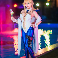 水着獅子王／モデル：天満月まさむ（@Masa_alter）、撮影：朝霧 （@Earl_of_Pumpkin）