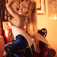 水着獅子王／モデル：天満月まさむ（@Masa_alter）、撮影：朝霧 （@Earl_of_Pumpkin）