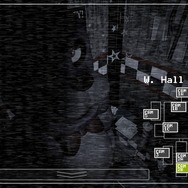 カメラを覗くと人形がコンニチハ