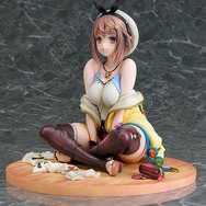 「ライザ」が上着を着崩してリラックス！人気コス「サマーアドベンチャー！」を精巧に再現