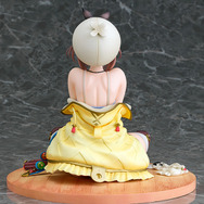 「ライザ」が上着を着崩してリラックス！人気コス「サマーアドベンチャー！」を精巧に再現