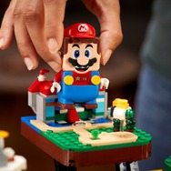 レゴ スーパーマリオに大人向け商品「レゴ スーパーマリオ64 ハテナブロック」登場―NINTENDO 64ソフト『スーパーマリオ64』の世界を再現