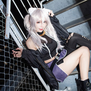 獅白ぼたん／箱ネコ