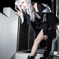 獅白ぼたん／箱ネコ