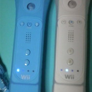 クラブニンテンドーオリジナルカラーWiiリモコン