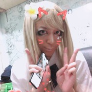 岸田メル、黒ギャルになる―「ゐωナょ～！黒≠″ャ」レレニナょっナニょ」とのこと