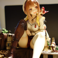 どこまでも美しい太もも…！「ライザ」フィギュアをトリダモノ氏が「本当に素晴らしい」と大絶賛