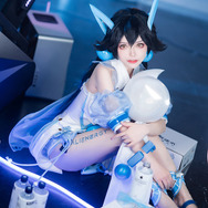 モバイル向け中国風武侠系RPG『天地劫』×外星人電解質コラボ：鹿昭依／モデル：六二二、撮影：网管菌